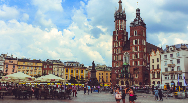 Kraków to trzecie polskie miasto – po Warszawie i Katowicach – w którym znajdzie się siedziba firmy Teleperformance (Fot. Severinus Dewantar/ Unsplash) Międzynarodowa firma otwiera oddział w Krakowie. Stworzy 500 miejsc pracy