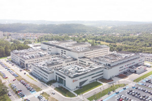 Krakowski Szpital Uniwersytecki zakończył wyposażanie nowej siedziby