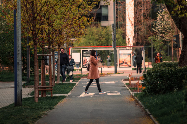 Obcokrajowcy zalewają polski rynek pracy. Wydano 60 proc. więcej zezwoleń niż rok temu