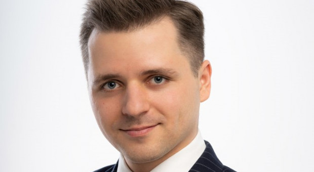 Artur Czuba (fot. mat. pras.) Czuba, Łopusiński i Błach awansowali w Avison Young