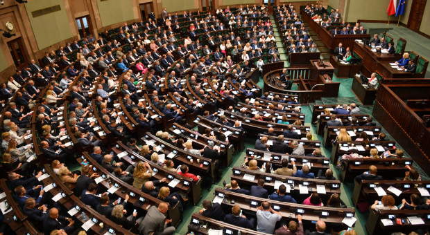 Będą zmiany w pomocy dla Ukraińców. Sejm uchwalił nowelizację