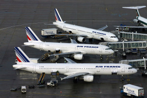 Strajk na największym francuskim lotnisku. Odwołano 1/4 lotów