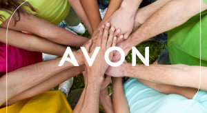Avon daje 3 dni płatnego urlopu na wolontariat