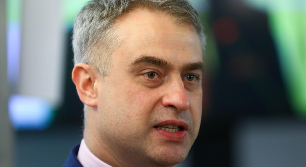 Poseł Lewicy Krzysztof Gawkowski (fot. PAP/Rafał Guz) Podwyżki dla budżetówki, waloryzacja emerytur. Lewica upomina się o "Bezpieczną rodzinę"