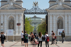 Ponad 500 ukraińskich studentów będzie studiować na Uniwersytecie Warszawskim