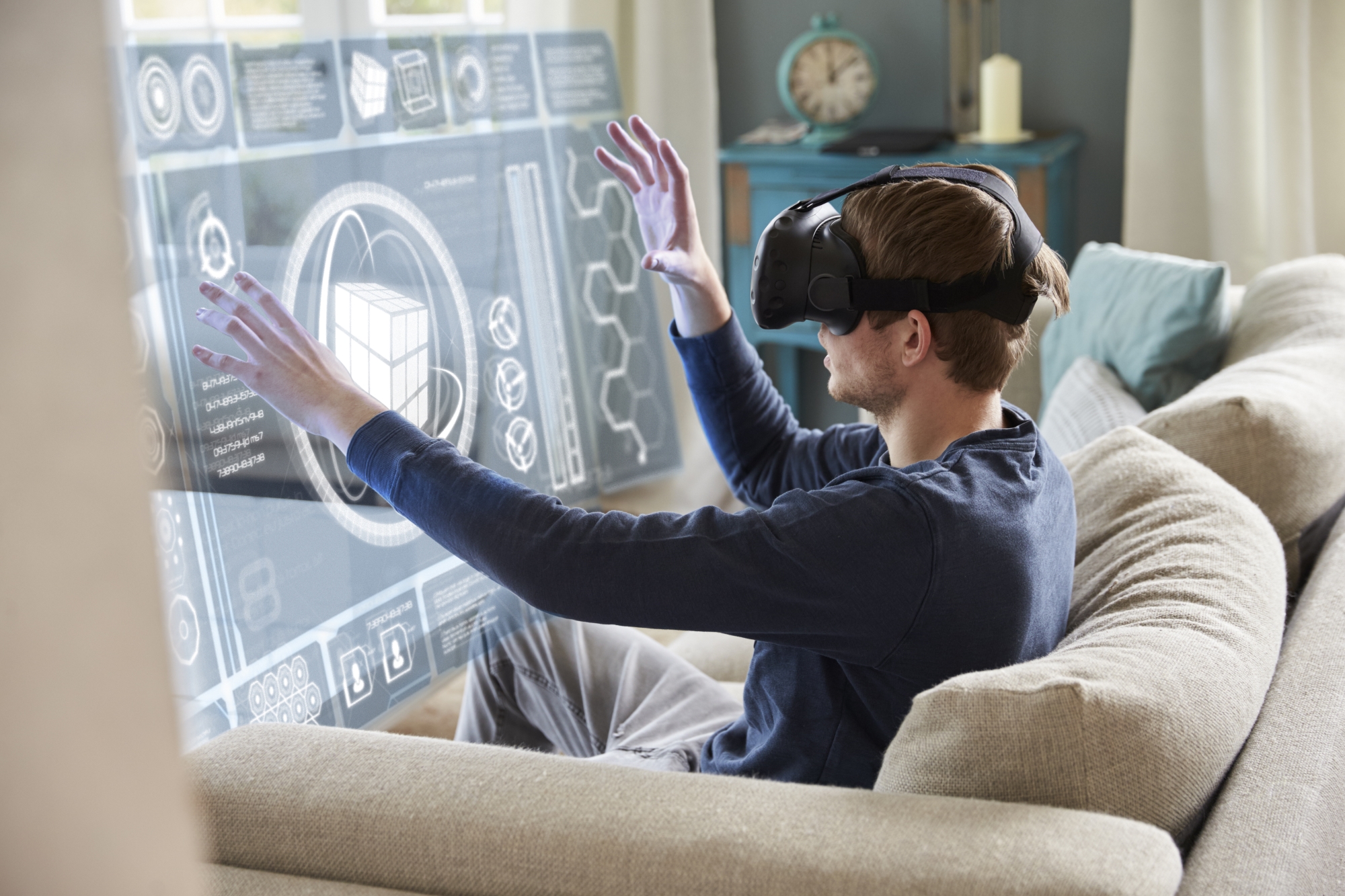 Według szacunków, w 2026 rozpocznie się globalna ekspansja uniwersytetów VR (Fot. Shutterstock)