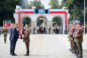 Prezydent wręczył nominacje generalskie i odznaczył żołnierzy