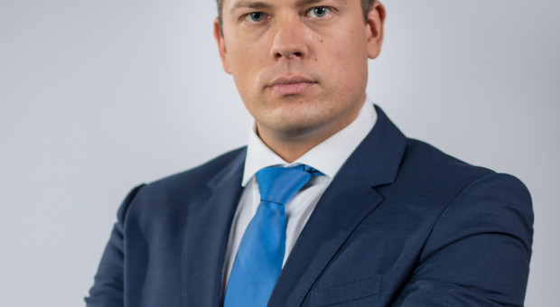 Damian Kaźmierczak w swojej pracy łączy praktyką prawną z podejściem akademickim i analitycznym (fot. mat. pras. DLA Piper) Damian Kaźmierczak ekspertem ekonomicznym kancelarii DLA Piper