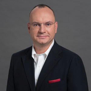 Robert Stupak dyrektorem marketingu w Carrefour Polska