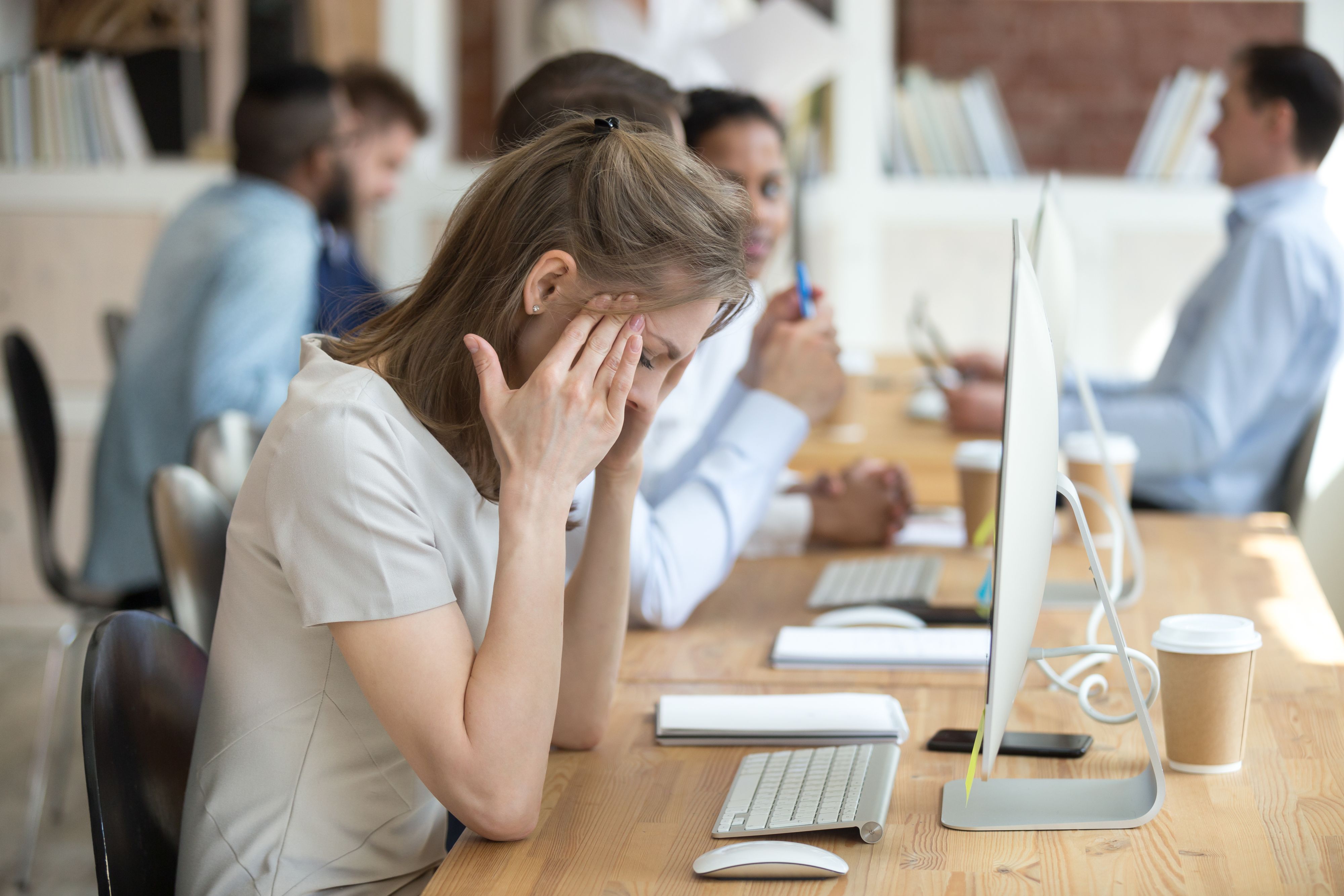 Dobre samopoczucie pracowników wpływa na efekty współpracy całego zespołu oraz ich produktywność (Fot. Shutterstock)