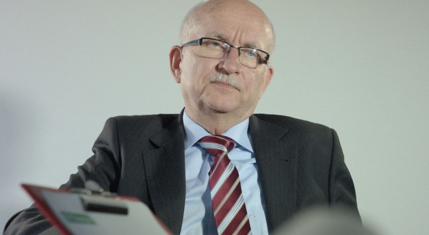 77-letni Emil Wąsacz należy do prezesów najdłużej pełniących swoją funkcję w jednej spółce (fot. Andrzej Wawok/PTWP) Emil Wąsacz złożył rezygnację z funkcji prezesa Stalexportu