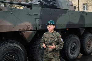 Jest pierwszą kobietą na stanowisku dowódcy PKW. "Tu nie ma miejsca na emocje"