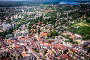 Pensje 3,5 tys. pracowników wzrosną. Dostaną dwie podwyżki w tym roku