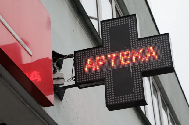 Afera korupcyjna z udziałem przedstawiciela firmy farmaceutycznej, psychiatrów i szefów aptek