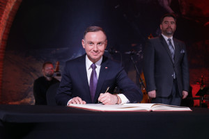 Zmiany w przepisach o pomocy Ukraińcom. Ustawa podpisana
