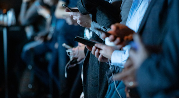 Firmy szukają ludzi przez TikToka i Spotify. "Chcemy być tam, gdzie są potencjalni kandydaci"