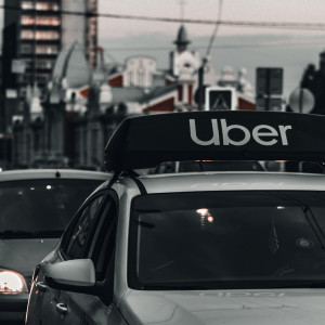 Polski Uber kontynuuje masowe kontrole swoich kierowców