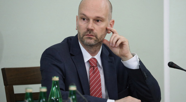 Maciej Berek to doktor nauk prawnych, adiunkt w Katedrze Prawa Konstytucyjnego na Wydziale Prawa i Administracji Uniwersytetu Warszawskiego (Fot. PAP/Tomasz Gzell) Maciej Berek głównym legislatorem Pracodawców RP