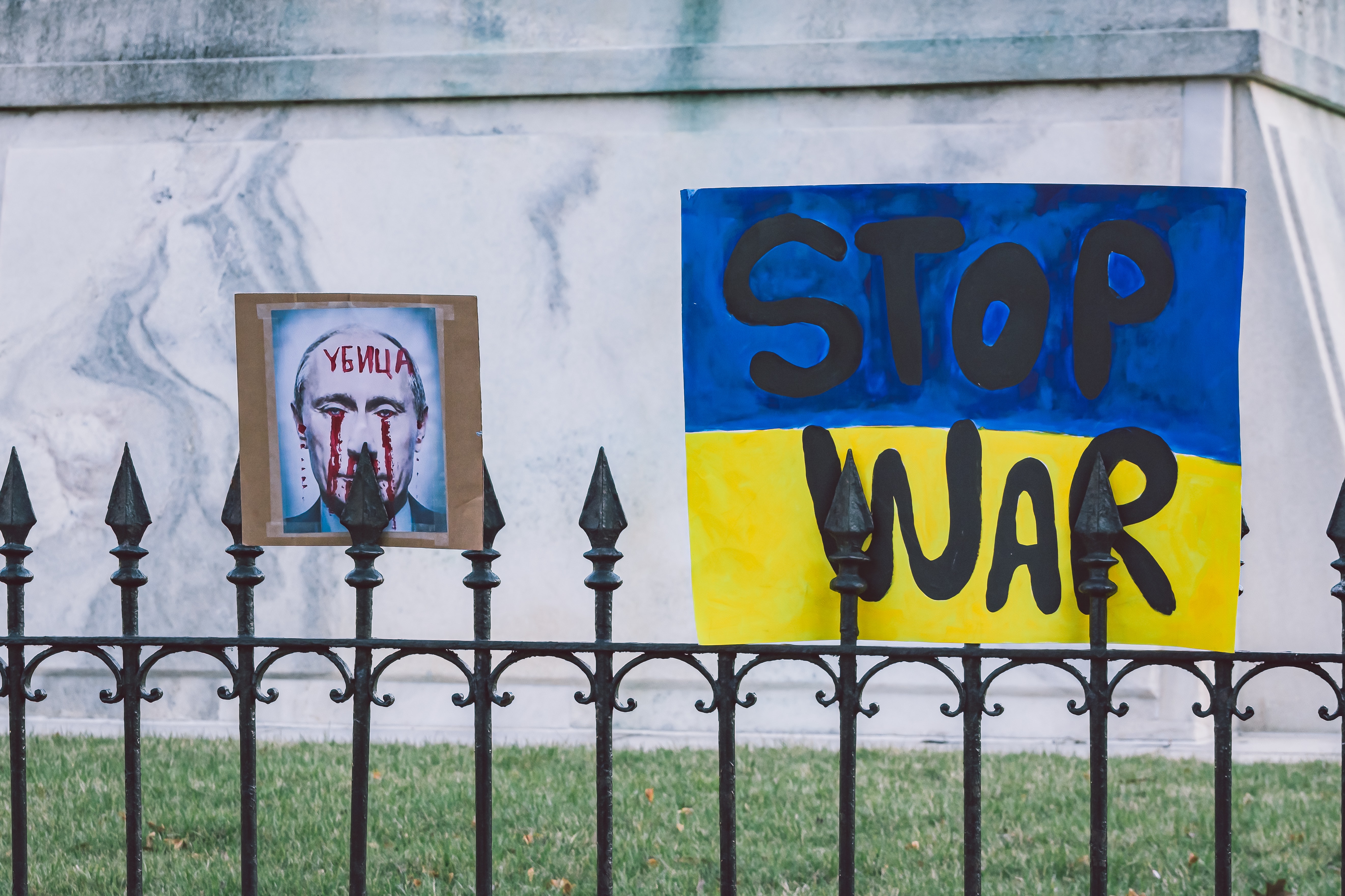 Wybuch wojny w Ukrainie był sytuacją nadzwyczajną, która dotknęła wszystkich w branży w taki sam sposób. (fot. Unsplash/ Gayatri Malhotra)