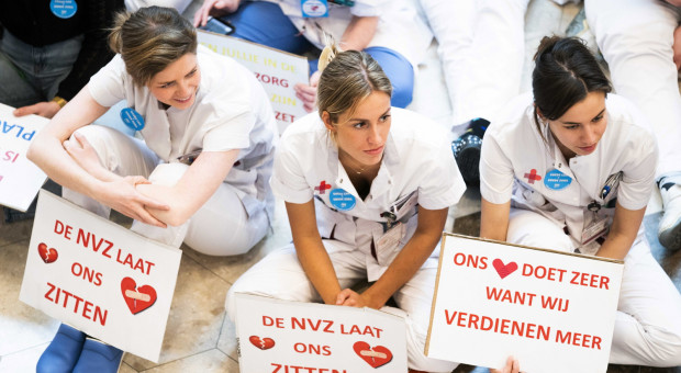 Strajkują niemal wszystkie holenderskie szpitale