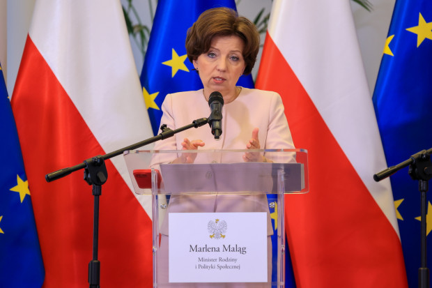 Zdaniem minister Maląg dla rządu PiS ważne jest, aby polskie rodziny godnie zarabiały