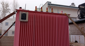 Energia z r&oacute;żowego transformatora. Stoen Operator wspiera walkę z rakiem piersi