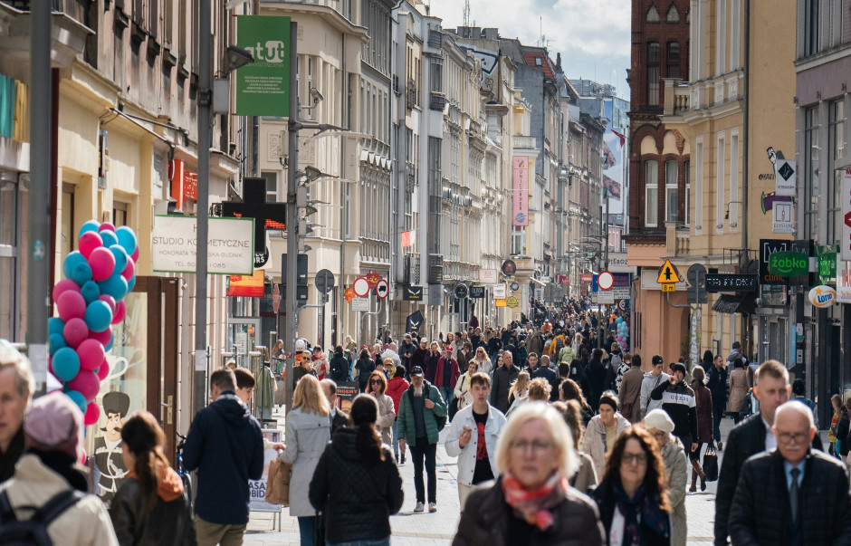 In Polonia abbiamo circa 4 milioni di persone in età lavorativa economicamente inattive, quindi si tratta di un gruppo piuttosto numeroso (foto di Jakub Zerdzicki/Unsplash)
