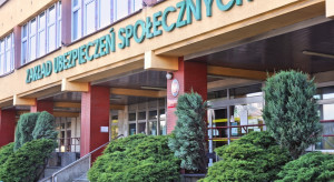 Ministerstwo wybrało, kto dostanie pieniądze, a kto nie. Seniorzy oburzeni: to niekonstytucyjne