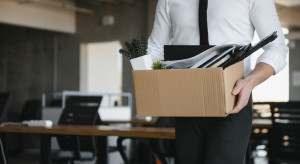 Dziesiątki tysięcy osób bez pracy? Zwolnienia grupowe w Polsce nie zwalniają