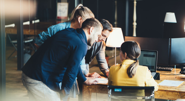 Zmiana w firmie nie boli dlatego, że ludzie się boją. Boli, bo system się broni