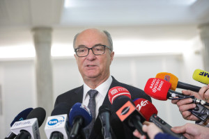  "Wejdziemy z tą sprawą oknem"