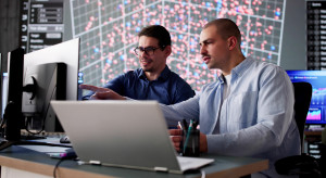 IT odbija się po dwóch słabych latach. Pensje specjalistów w górę