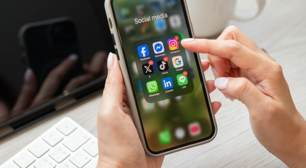 Widoczność w mediach społecznościowych daje przewagę, ale nie zastąpi doświadczenia