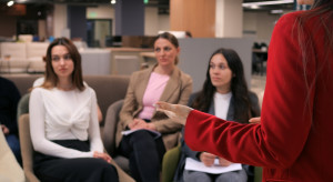 Nawet 40 proc. pracowników znika w miesiąc. Firmy oblewają najważniejszy test