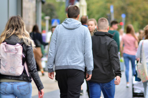 10 tys. zł emerytury? Potrzebne jest 2 mln zł. Polacy wciąż odkładają za mało