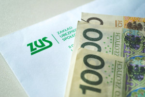 Nawet 30 tys. zł ekstra z dnia na dzień. Rząd pokazał, jak będą waloryzowane emerytury