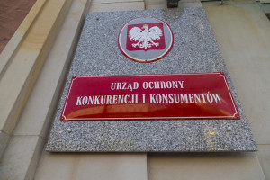 Czy ograniczano pracownikom możliwość zmiany pracy? Jest śledztwo UOKiK
