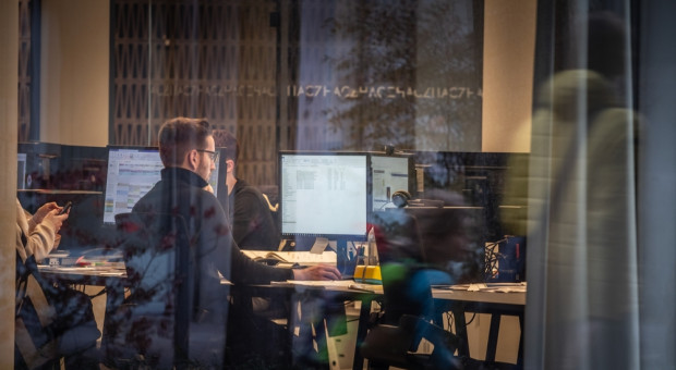 Pół miliona miejsc pracy i nowy trend. Sektor zmienia zasady gry