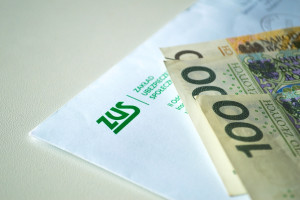 Tysiące złotych czekają na odebranie w ZUS. Polacy nie mają o nich pojęcia