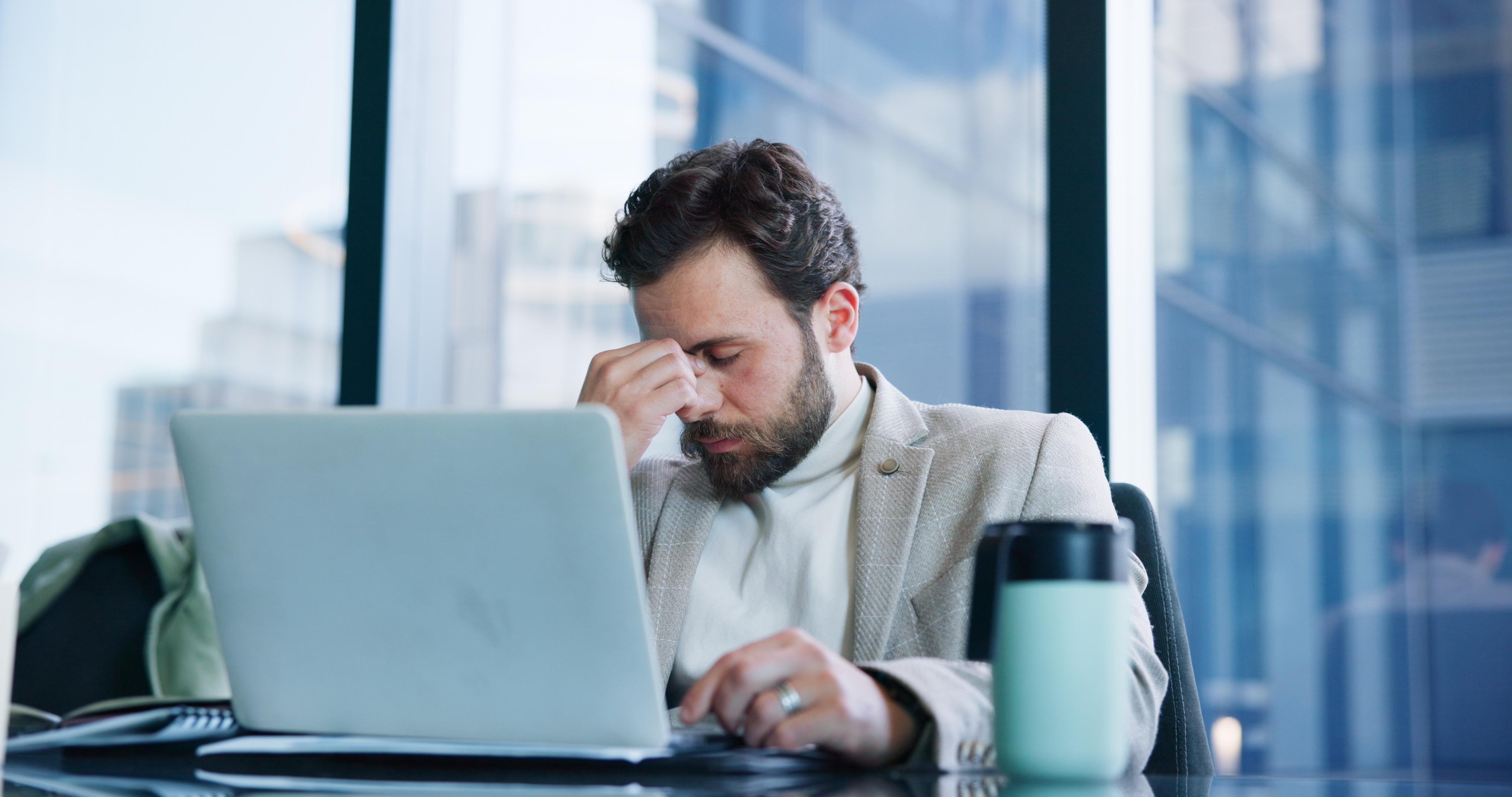 Coraz częściej słyszy się o rosnącej liczbie zwolnień wśród menedżerów Fot. PeopleImages / Shutterstock