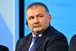 Alimenty powiązane z pensją minimalną. Rząd ujawnia plany
