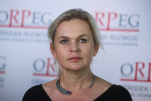Minister edukacji jest zbulwersowana zarobkami nauczycieli