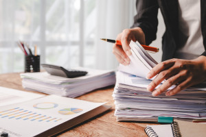 Raportowanie ESG tylko dla największych firm. Ministerstwo zmienia zasady