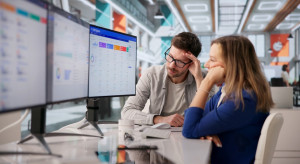 Wakacyjny koszmar w biurach. Pracownicy płacą za błędy firm