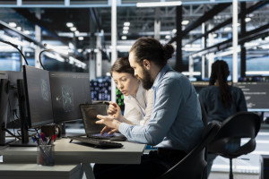 41 tys. miejsc pracy już dziś i apetyty na więcej. Szukają nie tylko programistów