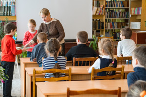 ZUS wypłaca 300 plus. Rodzice złożyli już 1,4 mln wniosków