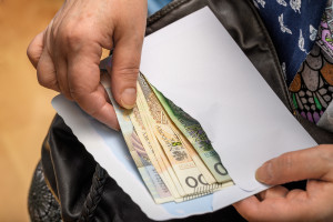 6 tys. zł ekstra na konto. Pieniądze dla tysięcy emerytów