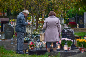 Pracownicy będą mieli wolne po Wszystkich Świętych? Jest ważna decyzja