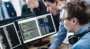 AI w firmach: jedni ignorują, inni odzyskują dzięki niej godziny pracy