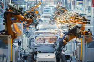 2,4 tys. robotów w polskich fabrykach. Z nowymi może być problem